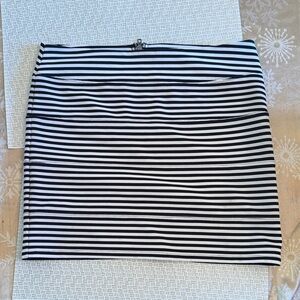 PINK Victoria's Secret Black and White Striped Pencil Skirt